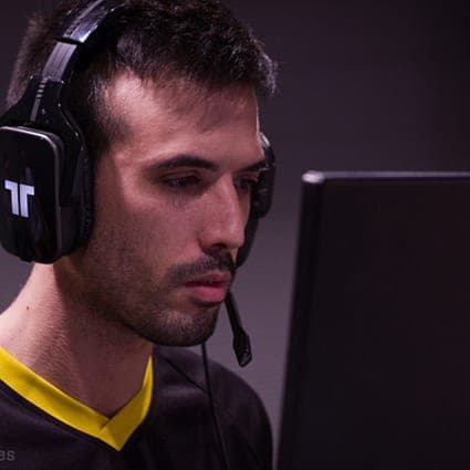 Asaenydd image